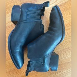Alexander Wang Leather Chelsea Boots